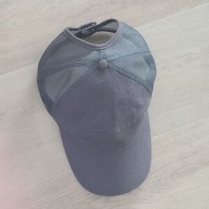 Fila Baseball Cap. Adjustable Size. Grey. Mesh back. Good Condition